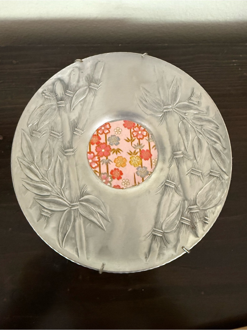 Everlast Silver-Tone Embossed Floral Accent Plate with Pink Center